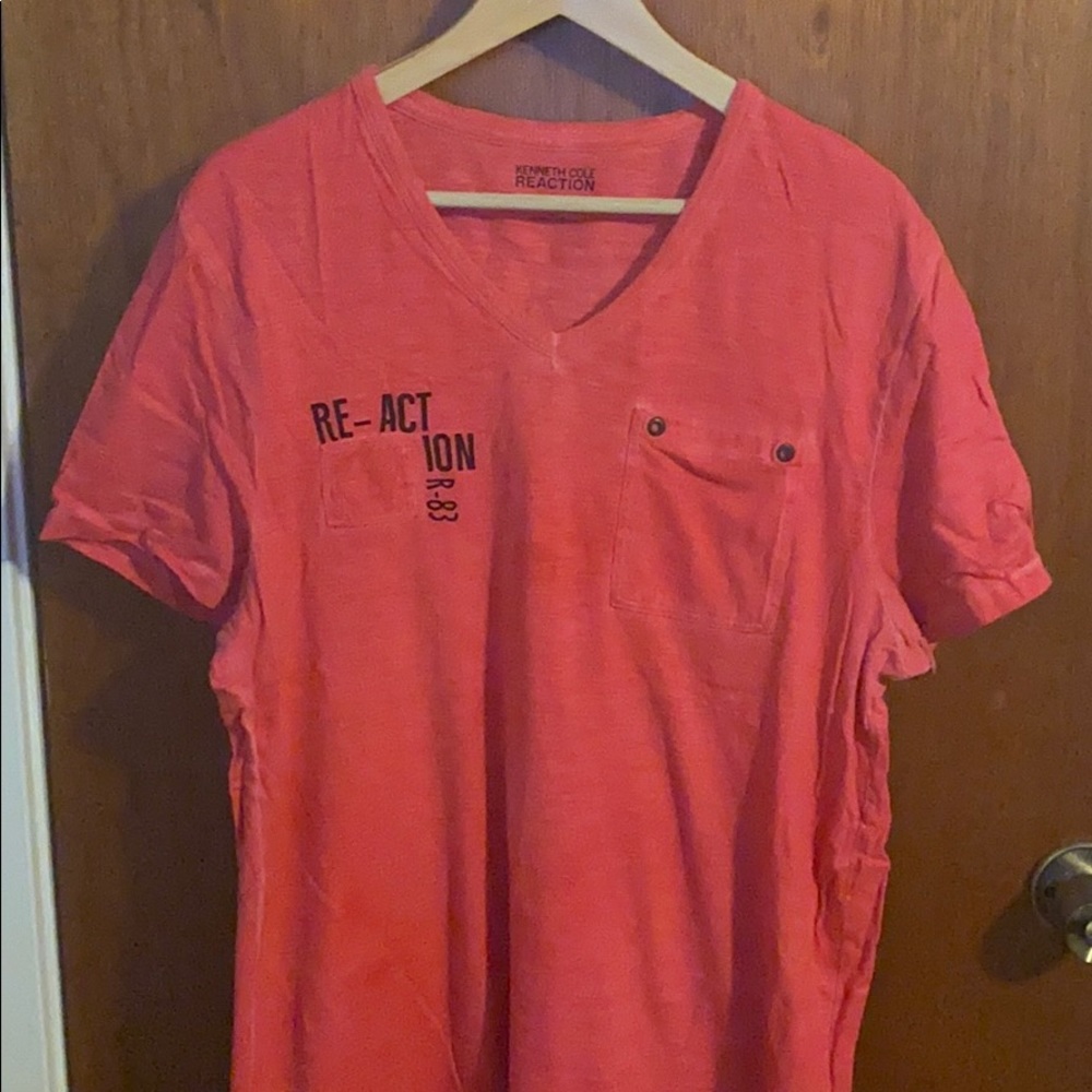 Kenneth Cole t-shirt